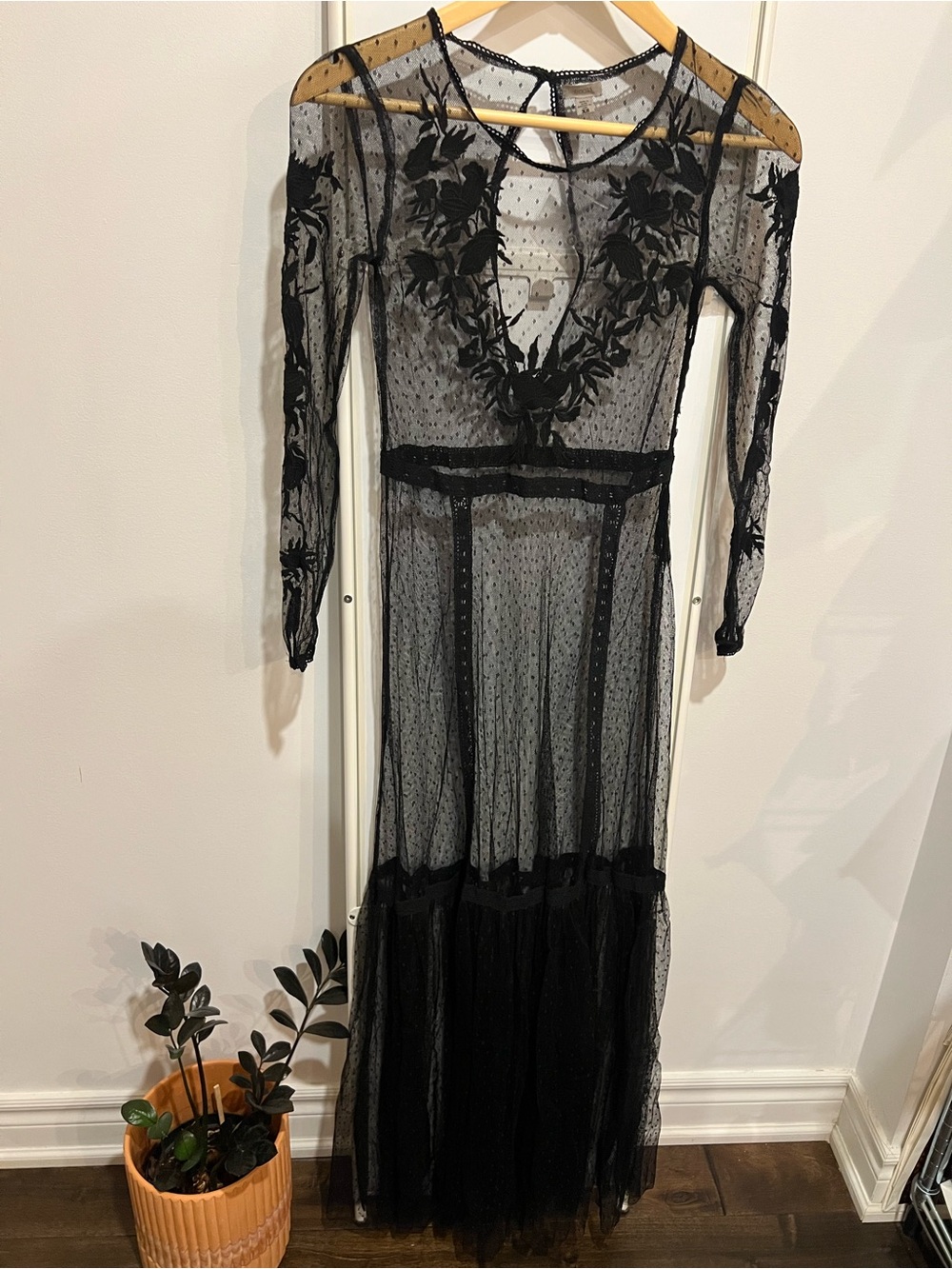 ecoté Black Sheer Lace Maxi Dress with Floral Embroidery NEW